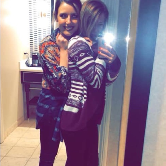 Meet your Posher, Laura - Picture 5 of 6